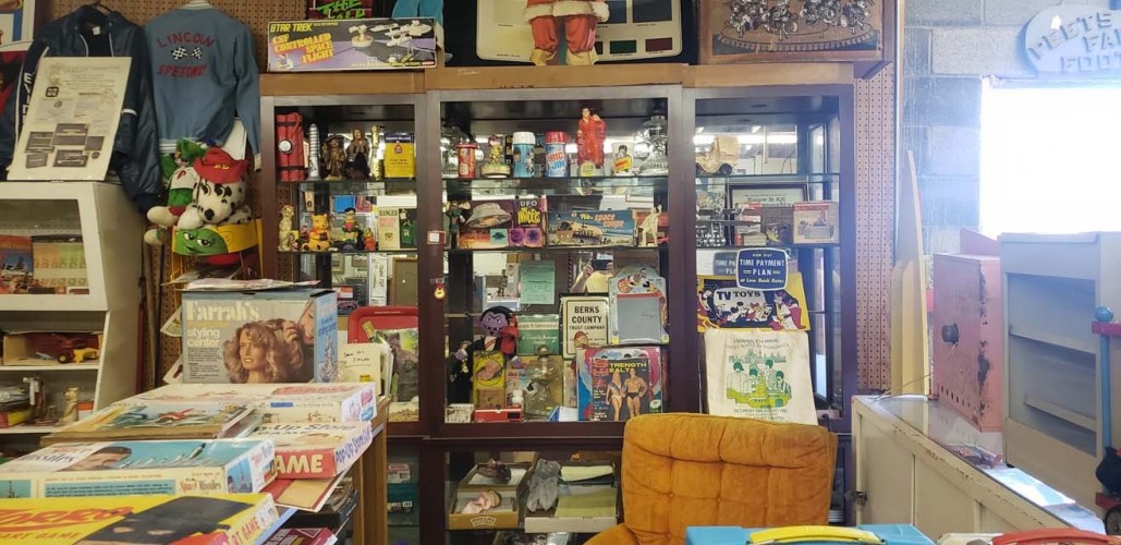Magical Mystery Tours & Toys Magical Mystery Tours & Toys