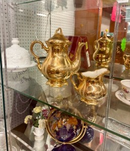 Cocoa Pawn and Treasures